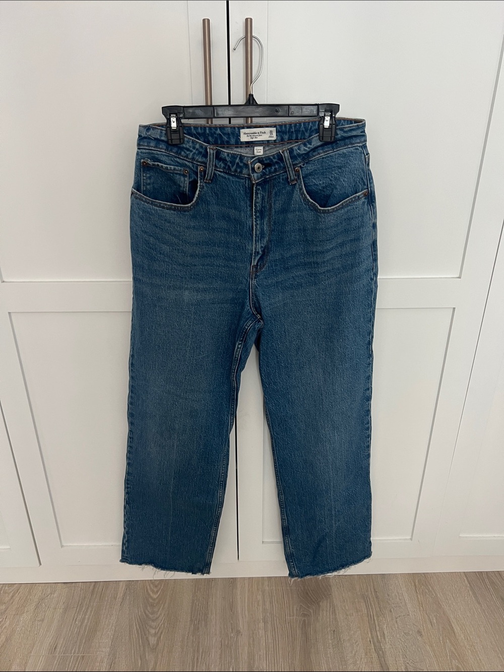 Abercrombie & Fitch/ The 90s Relaxed Jean High Rise Curve Love